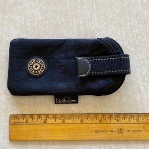 Kipling case with clip.  Black.